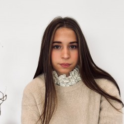 Col Victorien amovible...